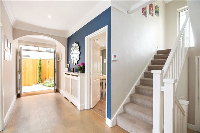 54 Hainault Road, Foxrock, Dublin 18