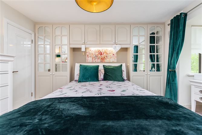 5 The Crescent, College Wood Park, Clane, Co. Kildare