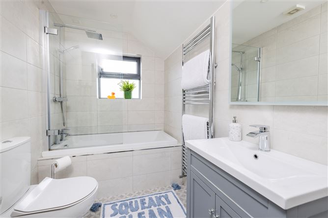 https://photos-a.propertyimages.ie/media/5/3/1/4999135/79933ef6-01ee-4bdd-a28f-47bb2192d22f_l.jpg