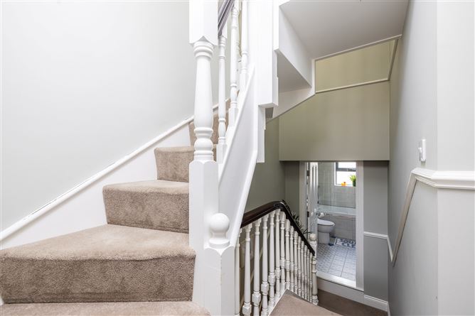 https://photos-a.propertyimages.ie/media/5/3/1/4999135/79933ef6-01ee-4bdd-a28f-47bb2192d22f_l.jpg