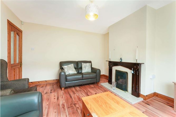 12 Rathlawns, Rathcoole, Co. Dublin