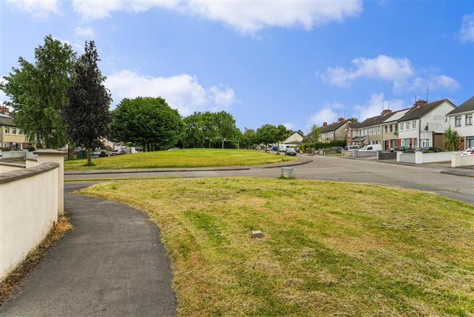 Photo 22 of 24 — 12 Rathlawns, Rathcoole, Co. Dublin