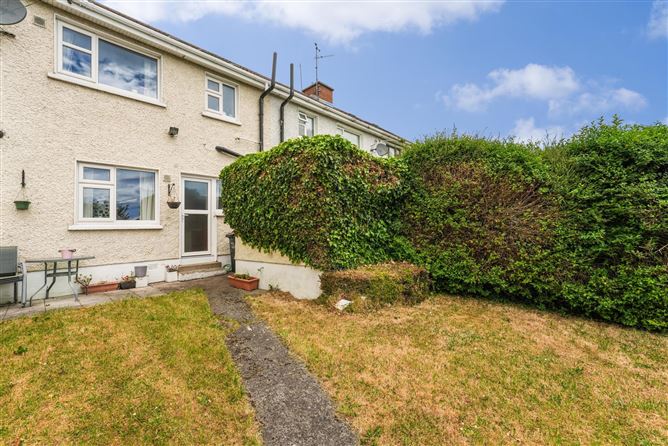 Photo 20 of 24 — 12 Rathlawns, Rathcoole, Co. Dublin