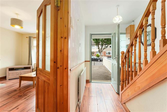 12 Rathlawns, Rathcoole, Co. Dublin