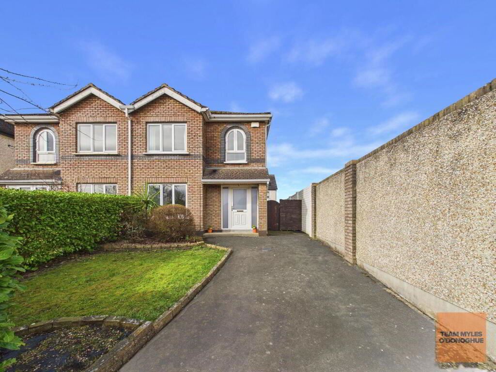 2 Charnwood Grove, Clonsilla, Dublin