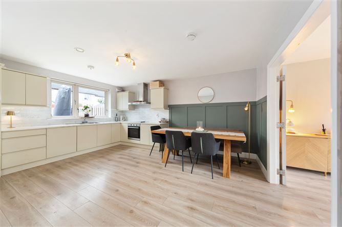 9 St. Helen's Chase, Adamstown, Co. Dublin