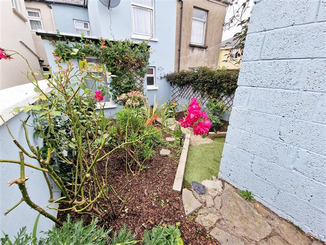 2 Vandeleur Street, Kilrush, Co. Clare