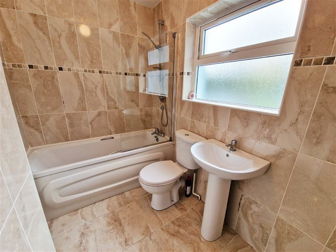 2 Vandeleur Street, Kilrush, Co. Clare