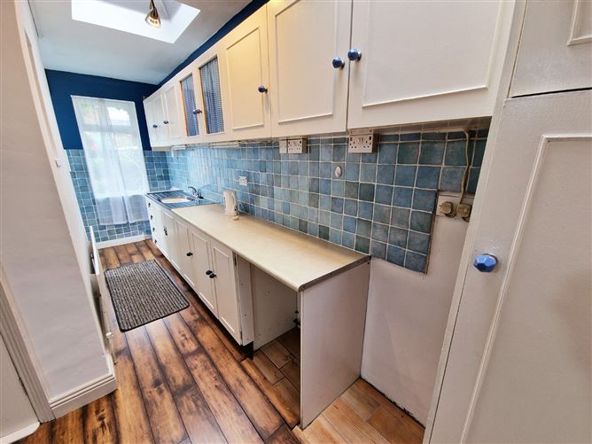 2 Vandeleur Street, Kilrush, Co. Clare