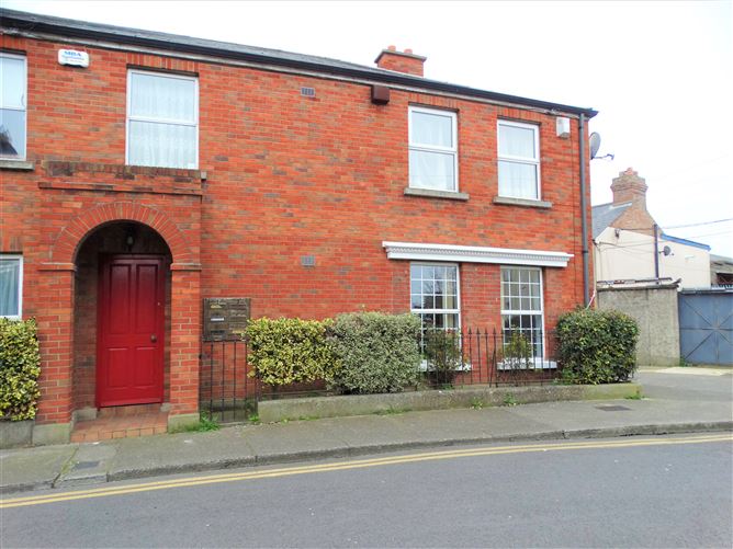 Apt. 2, 36/37 Rehoboth Court, Rehoboth Place, South Circular Road, Dublin 8