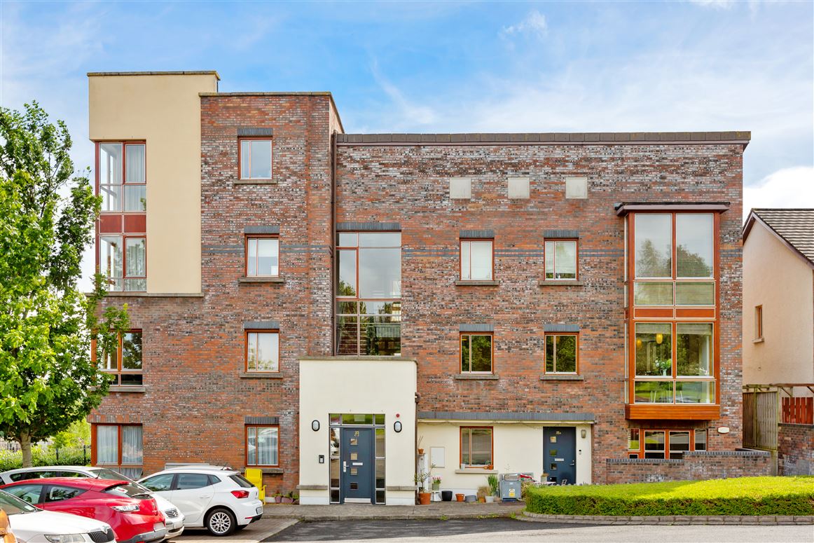 35E Belarmine Square, Stepaside, Dublin 18