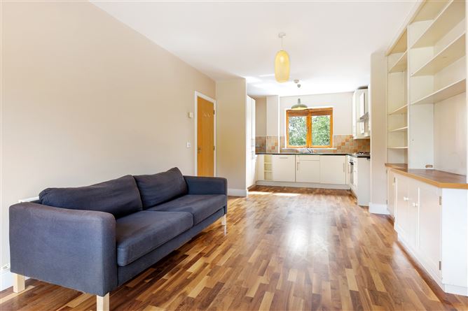 35E Belarmine Square, Stepaside, Dublin 18
