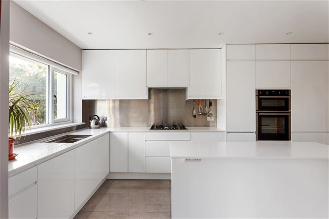 Carroll House, Brennanstown Road, Cabinteely, Dublin 18