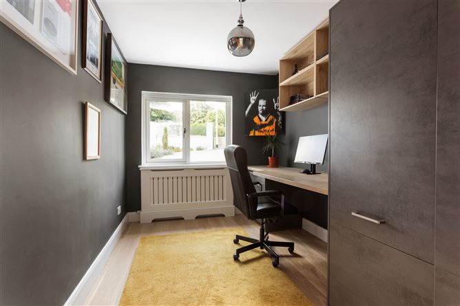 Carroll House, Brennanstown Road, Cabinteely, Dublin 18