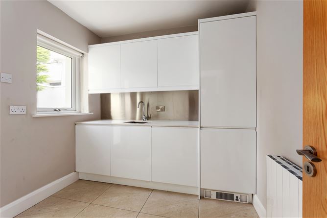 Carroll House, Brennanstown Road, Cabinteely, Dublin 18