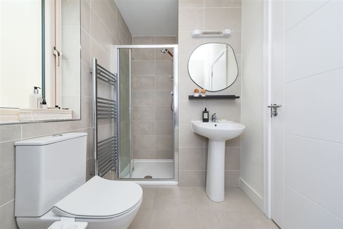 7 Oak Park Place, Oak Park, Naas, Co. Kildare. 