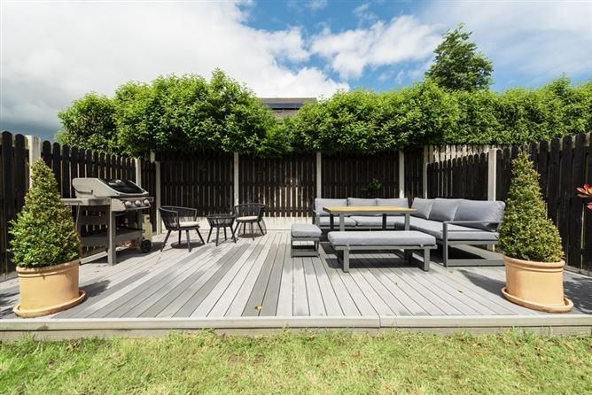 7 Oak Park Place, Oak Park, Naas, Co. Kildare. 