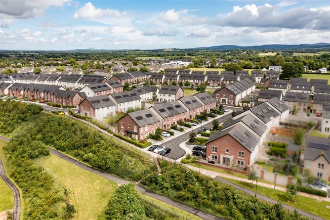 7 Oak Park Place, Oak Park, Naas, Co. Kildare. 