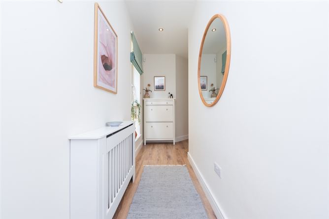 7 Oak Park Place, Oak Park, Naas, Co. Kildare. 