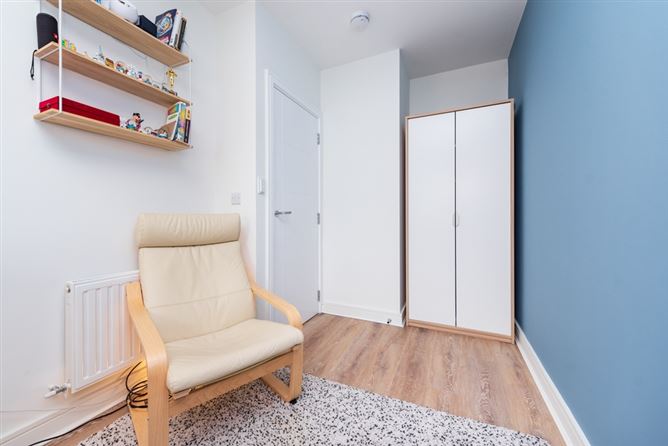 7 Oak Park Place, Oak Park, Naas, Co. Kildare. 