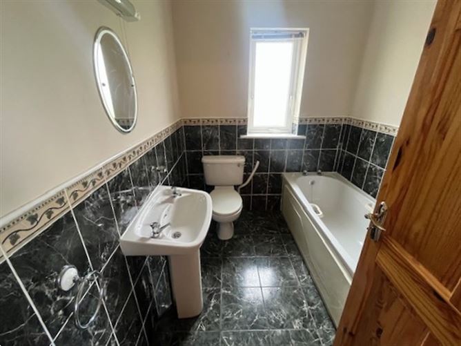 42 Ardcronan, Balla, Mayo