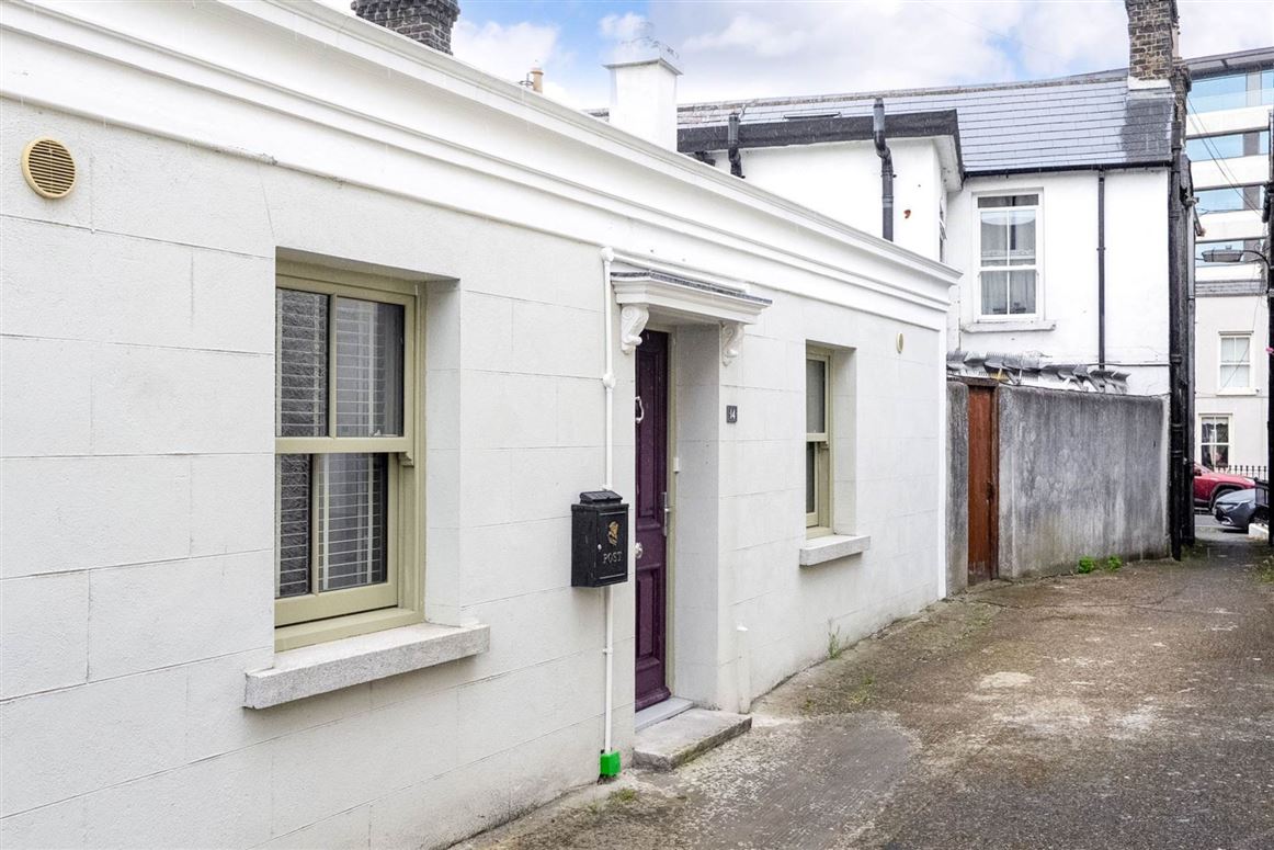 14 Albert Court East, Dublin 2
