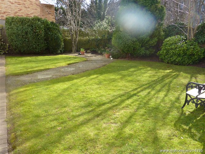 Kingsley Mews, Raglan Road, Ballsbridge, Dublin 4
