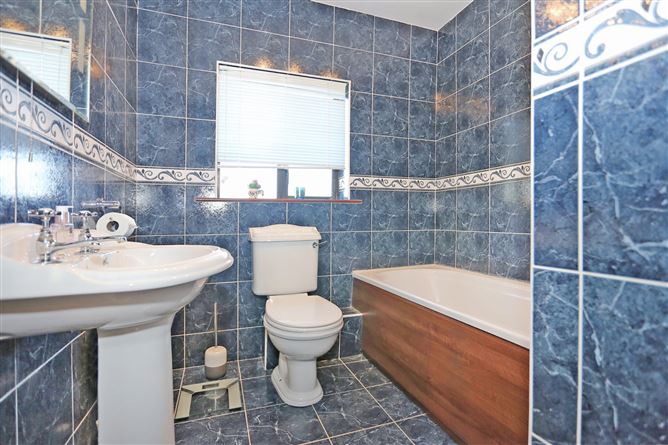 12 Ferndale, Ennis Road, Limerick