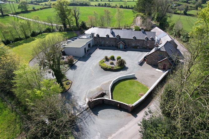 Highwood House (& 4 guest houses), Strawhall, Fermoy, Cork