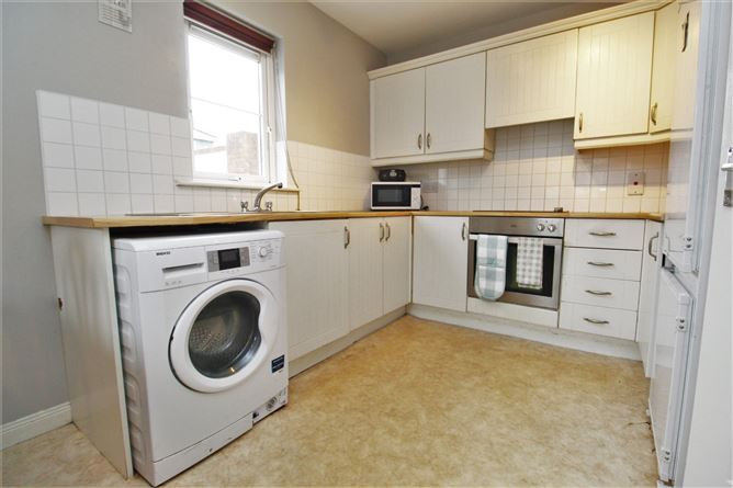 59 Curragh Hall Crescent, Tyrrelstown, Dublin 15