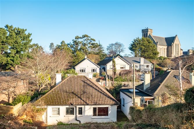 Glenamar, 6 Barnacoille Park, Dalkey, County Dublin