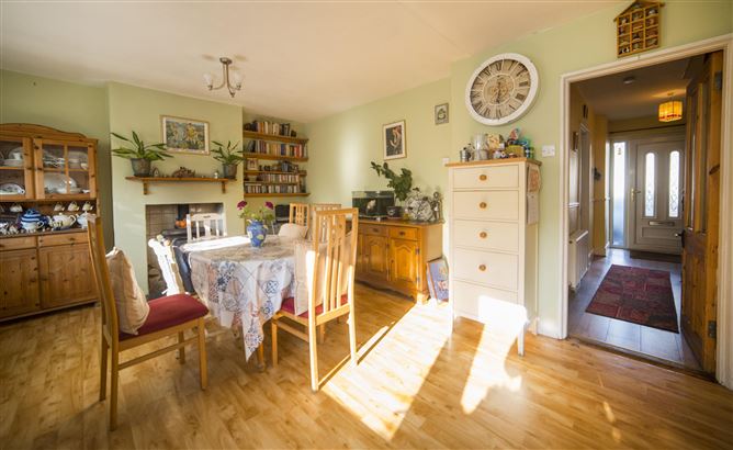 Photo 6 of 28 — 17 Donaghmede Avenue, Donaghmede, Dublin