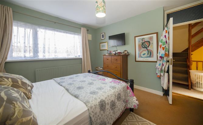 Photo 14 of 28 — 17 Donaghmede Avenue, Donaghmede, Dublin