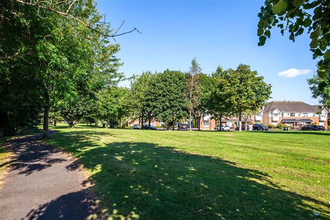 2 Liffey Crescent, Liffey Valley Park, Lucan, Dublin