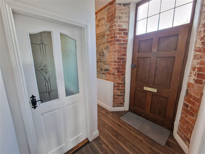The Coach House 1 & 2, Castlecrine, Sixmilebridge, Co. Clare