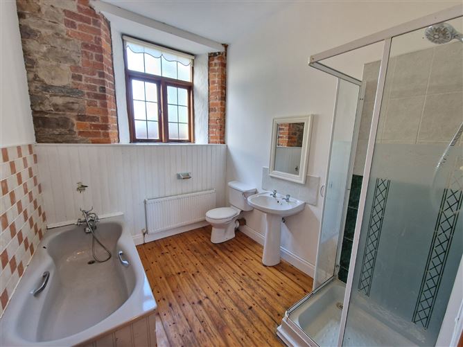 The Coach House 1 & 2, Castlecrine, Sixmilebridge, Co. Clare