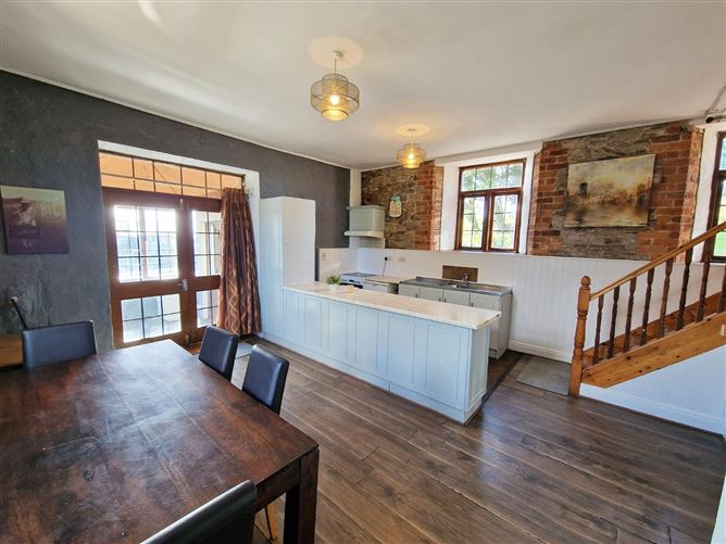 The Coach House 1 & 2, Castlecrine, Sixmilebridge, Co. Clare