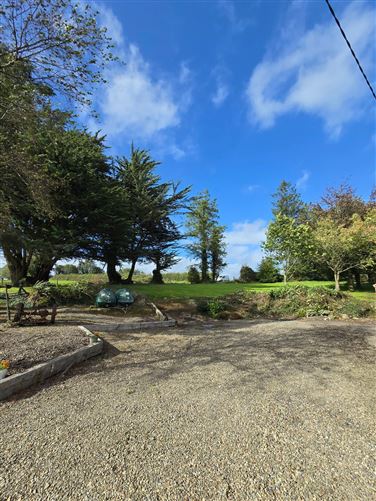The Coach House 1 & 2, Castlecrine, Sixmilebridge, Co. Clare