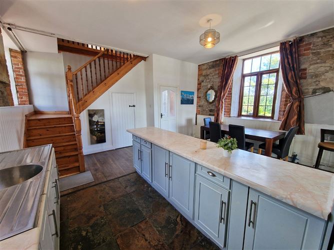 The Coach House 1 & 2, Castlecrine, Sixmilebridge, Co. Clare