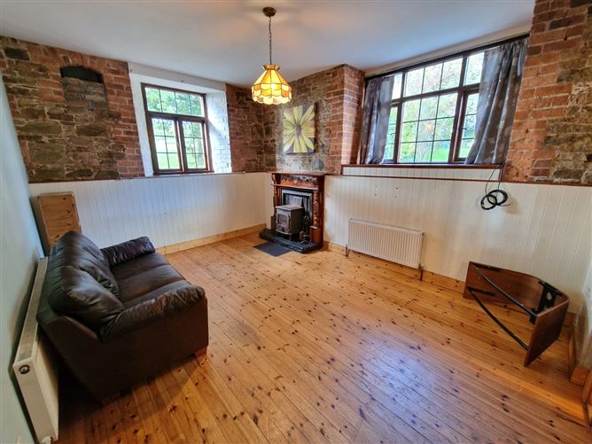 The Coach House 1 & 2, Castlecrine, Sixmilebridge, Co. Clare