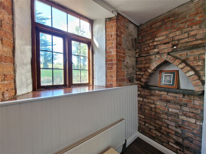The Coach House 1 & 2, Castlecrine, Sixmilebridge, Co. Clare