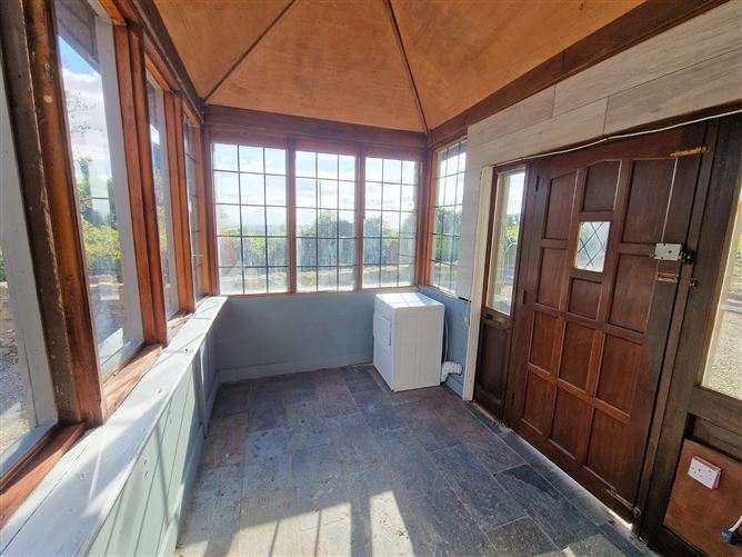 The Coach House 1 & 2, Castlecrine, Sixmilebridge, Co. Clare