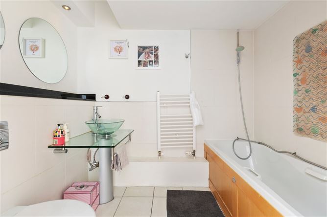 27 Olcovar, Shankill, Dublin 18