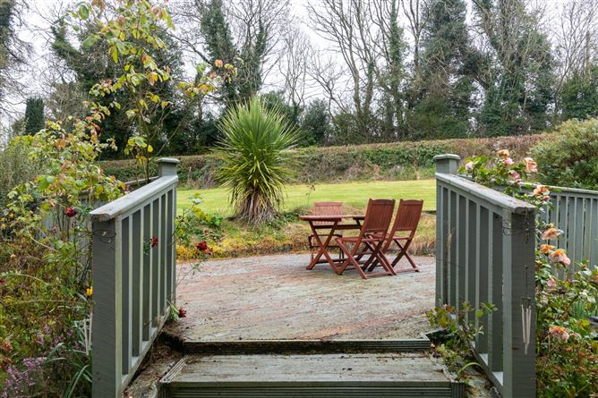 Castle View, Ballynahimmey, Clonaslee, Co. Laois