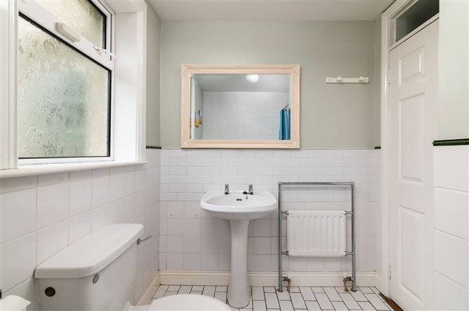 Castle View, Ballynahimmey, Clonaslee, Co. Laois