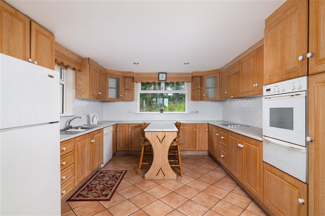 Castle View, Ballynahimmey, Clonaslee, Co. Laois