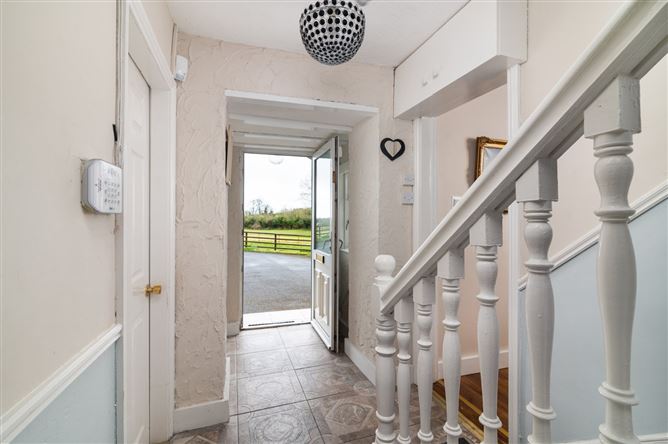 Castle View, Ballynahimmey, Clonaslee, Co. Laois
