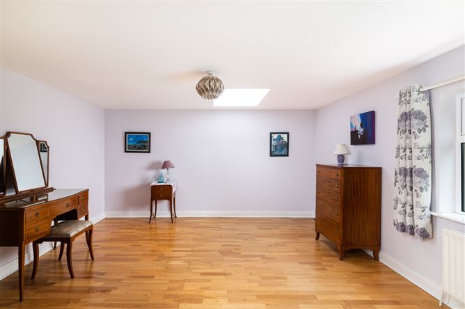 Castle View, Ballynahimmey, Clonaslee, Co. Laois