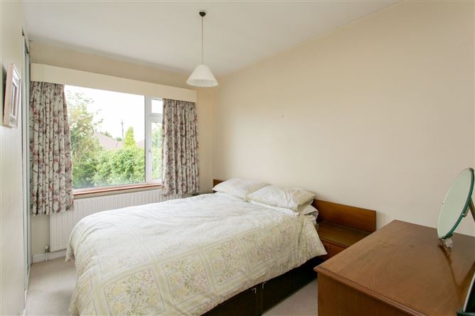 6 Taney Lawn, Dundrum, Dublin 14