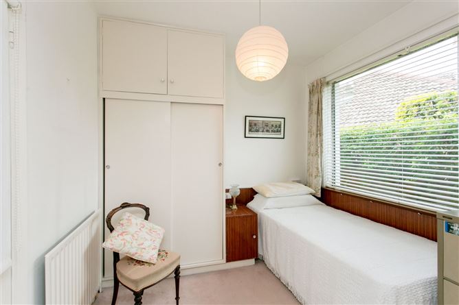 6 Taney Lawn, Dundrum, Dublin 14